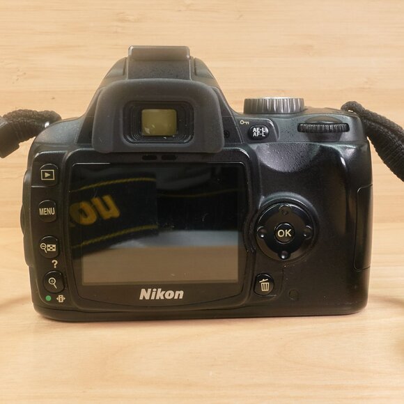 Nikon D60 10.2MP Digital SLR Camera w/ Nikkor 18-55mm f/3.5-5.6G AF-S Lens - Picture 7 of 10